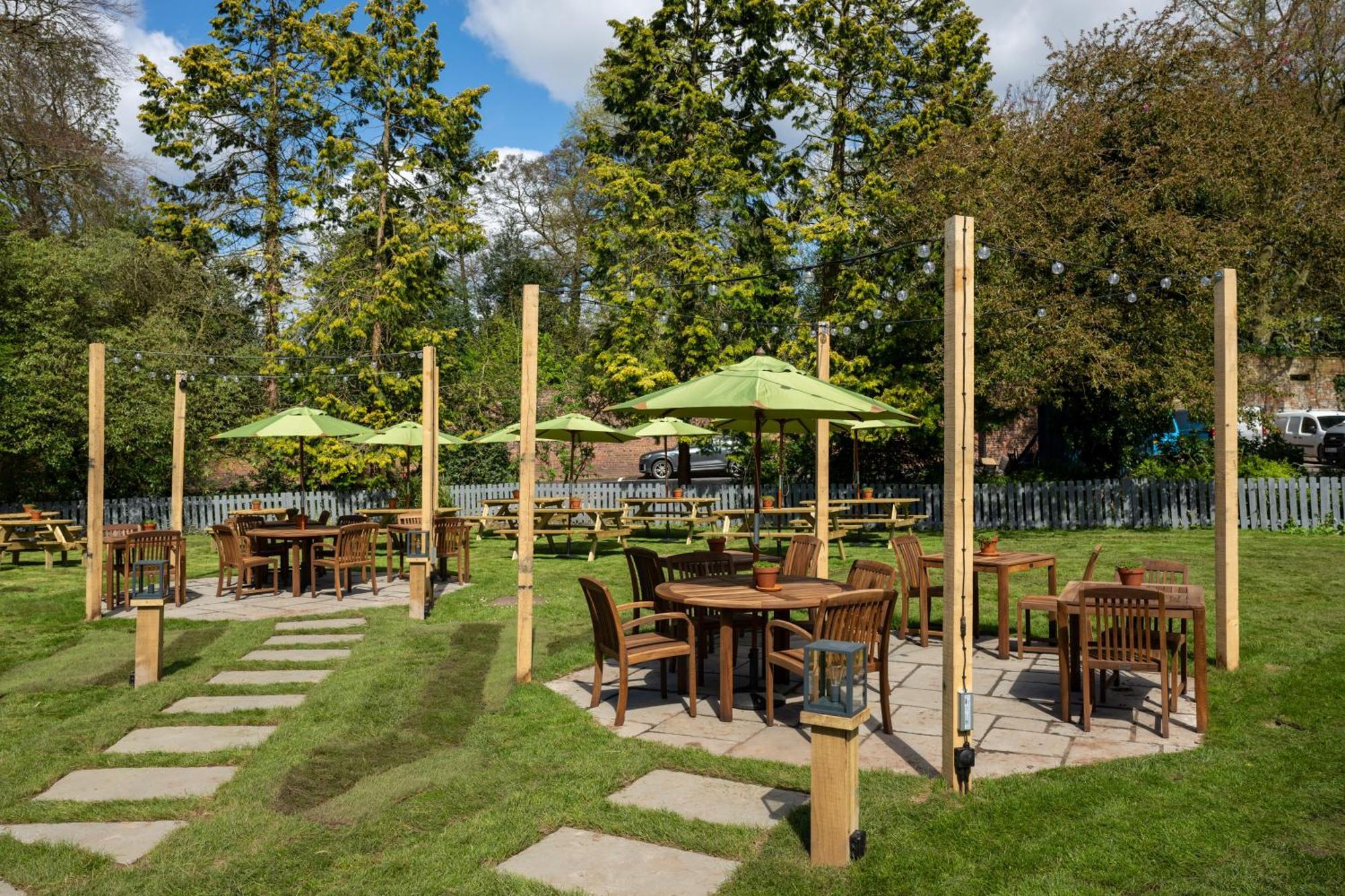 House By Chef & Brewer Collection Inn