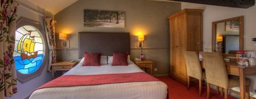 House By Chef & Brewer Collection Inn 4*